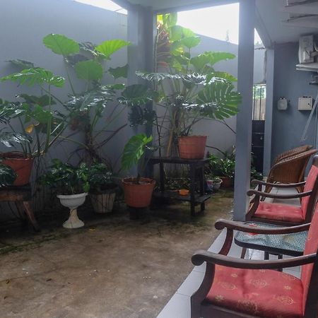 Reddoorz At Lapangan Bandara Sam Ratulangi Manado Hotel Luaran gambar
